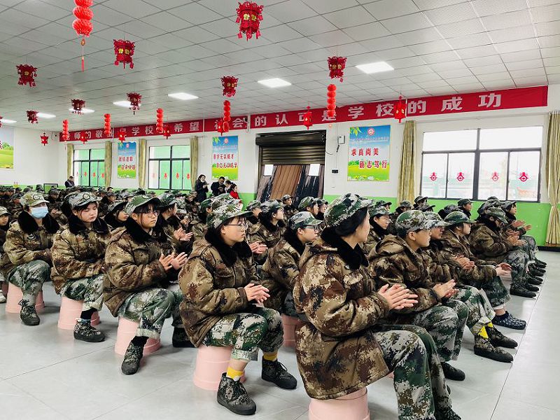 有戒网瘾的学校吗(青少年戒网瘾学校在哪里)