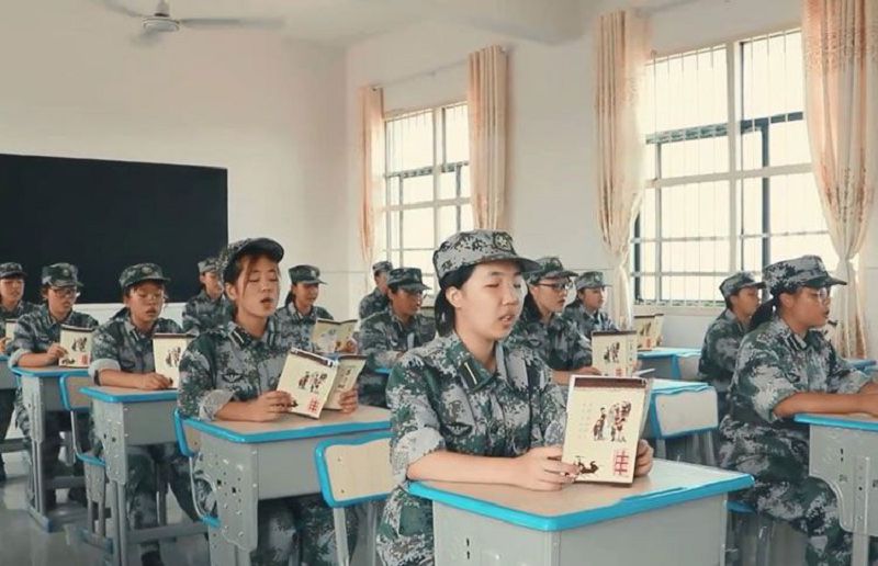 青春期网瘾适合离开家长吗(青春期网瘾了怎么办)