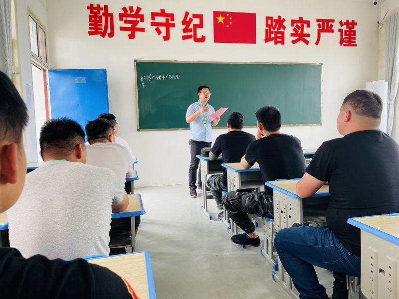中学生网瘾太重了怎么处理(中学生网瘾危害)