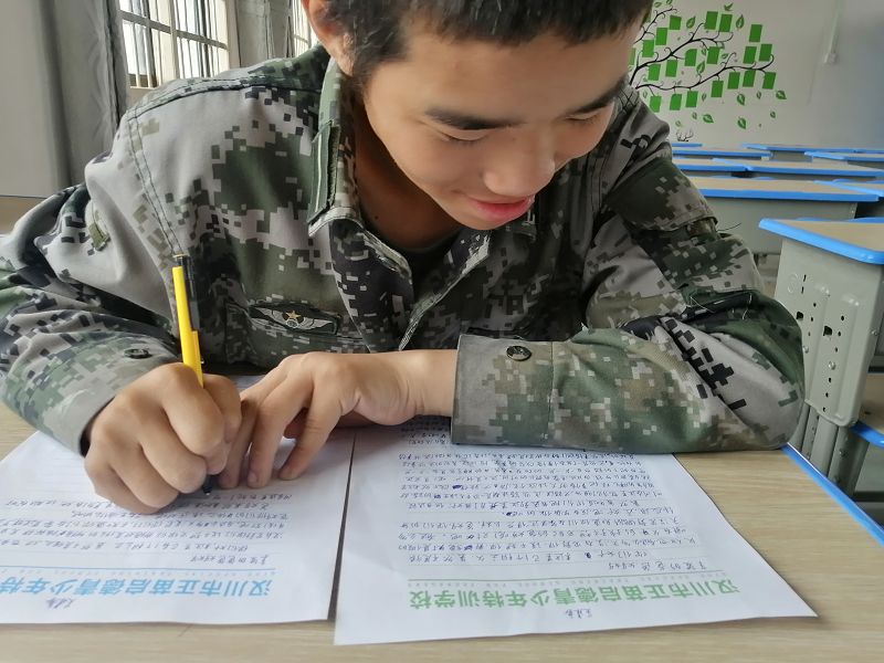 青春期网瘾男孩的几大需求(孩子戒除网瘾一招)