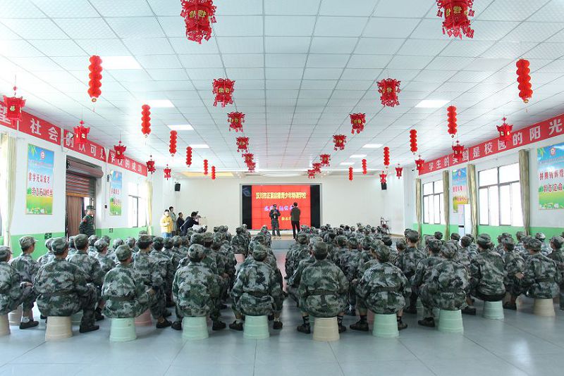 中学生网瘾心理辅导(如何帮助中学生戒网瘾)