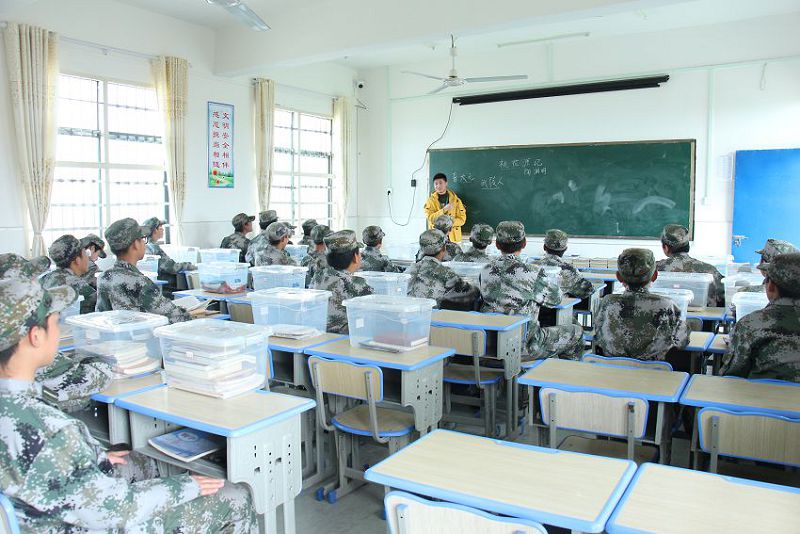 孩子为什么厌学呢(厌学孩子的心理辅导)