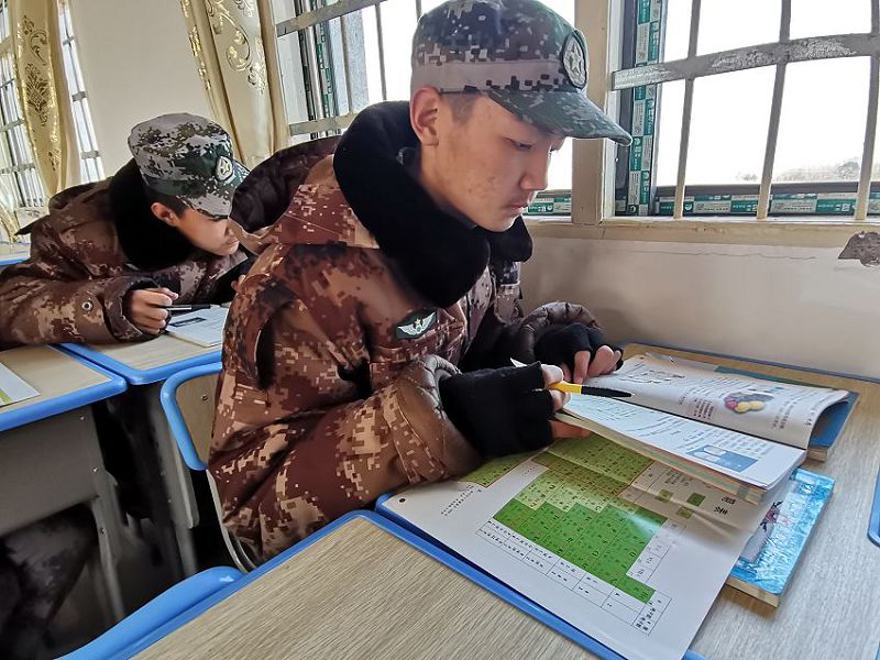乖孩子为啥会厌学(如何鼓励厌学的孩子)