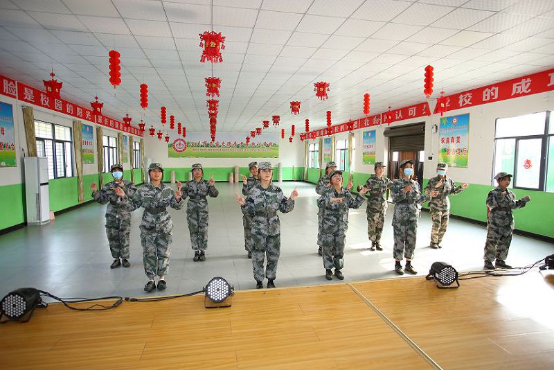 高中厌学症的表现(厌学的高中生怎么进行心理疏导)