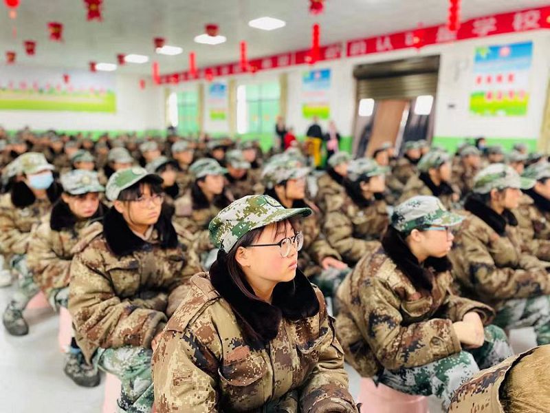 青少年厌学问题(青少年厌学心理家长如何指导)