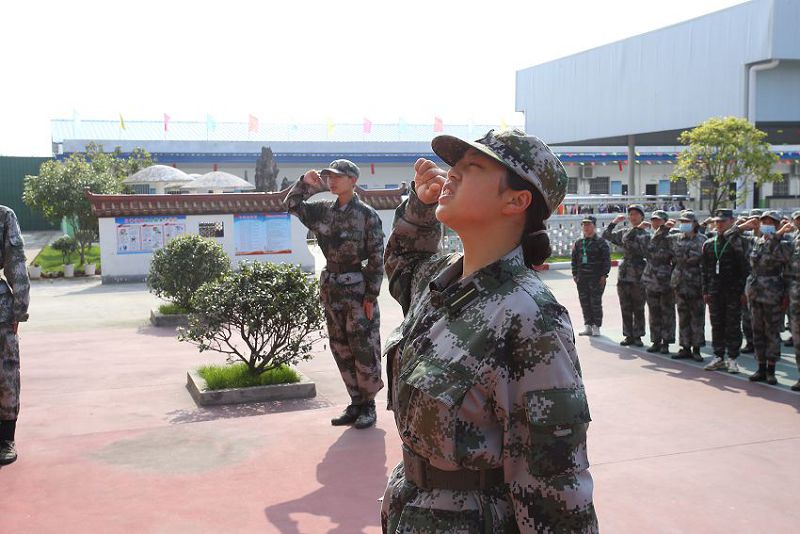 青少年厌学特训营(青少年厌学怎么办)