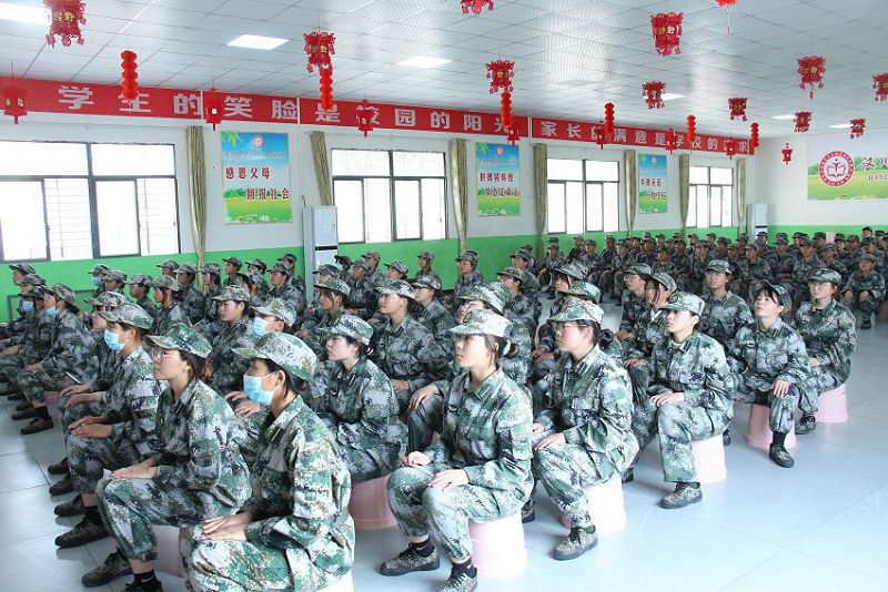托管老师如何引导厌学的孩子(青少年厌学托管学校)