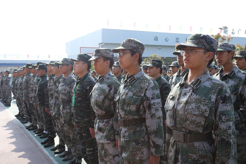 学生谈恋爱老师怎么劝说(学生谈恋爱的利与弊)