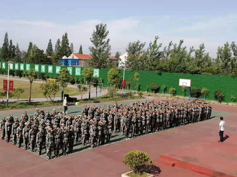 学生谈恋爱怎么办(学生时代可以谈恋爱吗)