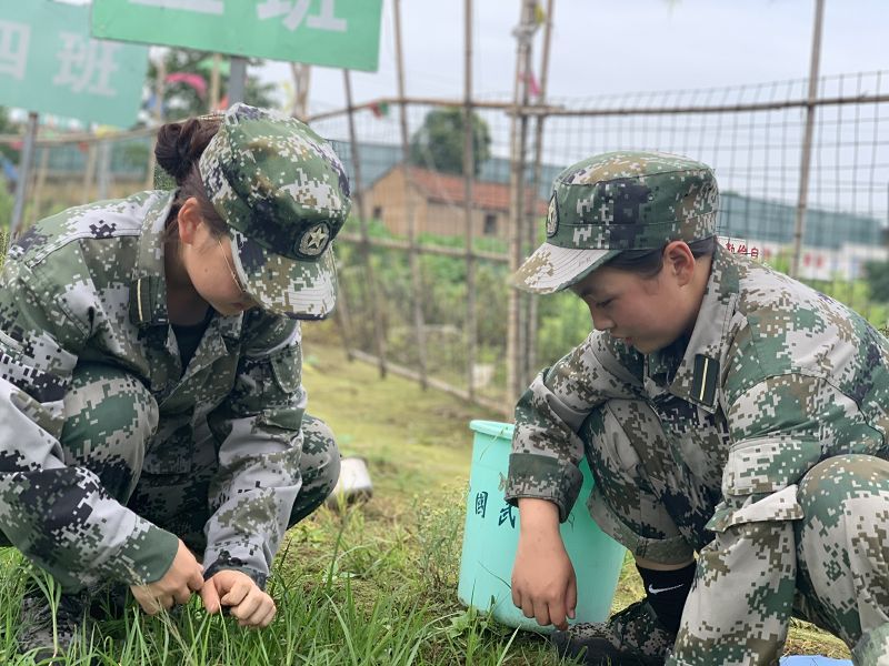 孩子青春期叛逆需要知道一下几点，少年封闭式学校帮助孩子尽早回归正常生活