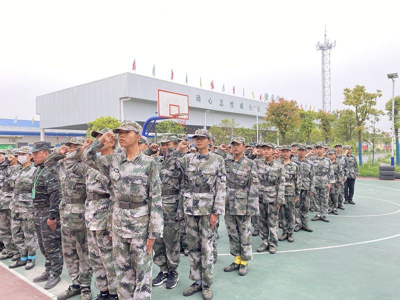  青少年心理问题高发的背后是什么原因(青春期孩子的教育方法)