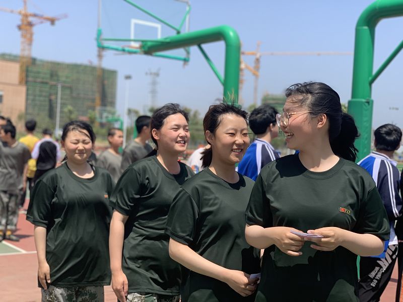 早恋是青春期孩子身心需求的集中体现(青春期的女孩表现)