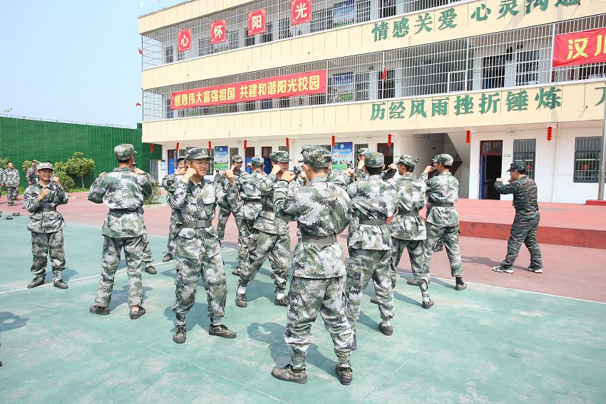  网瘾少年并不是问题少年(网瘾攻克全过程)