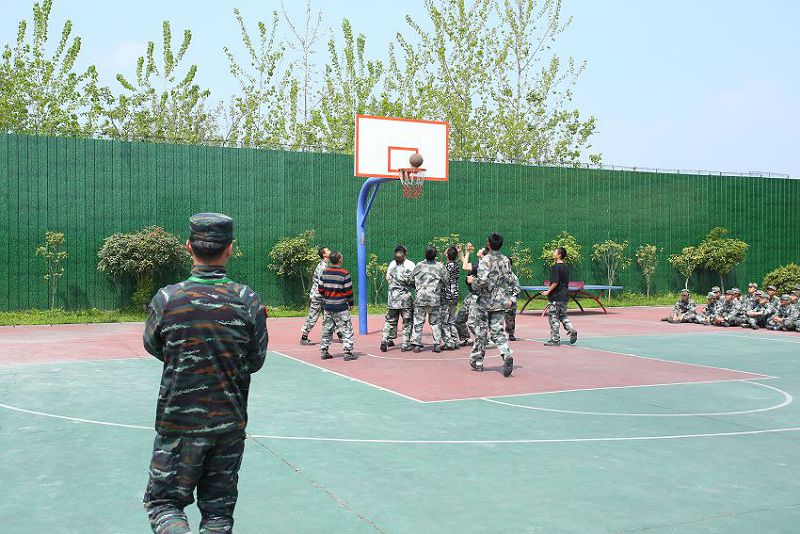 孩子沉迷游戏有办法解决吗(家长怎么帮孩子戒网瘾)