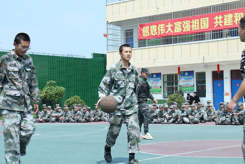 孩子想要玩手机家长怎么办(孩子网瘾特别大怎么办)